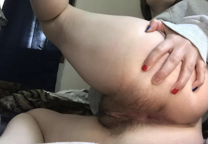 I’m sweaty, lick it up. [h]