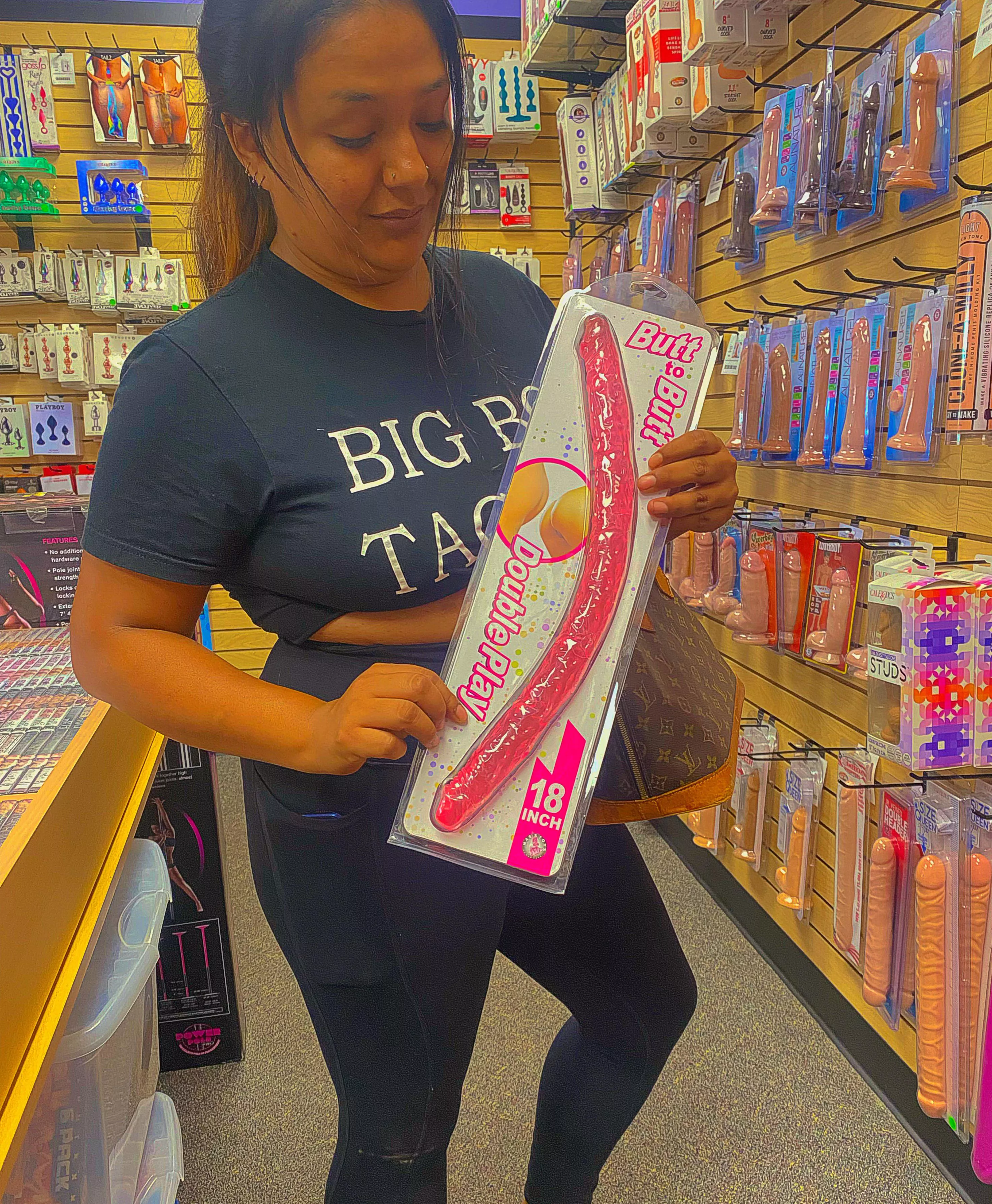 Ssshhhh it’s a surprise, we can’t wait to the quean & cake…..