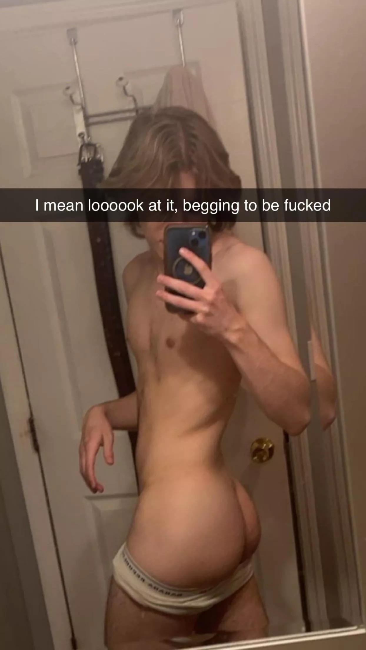 The type of pics my gaymer friends receive ☺️