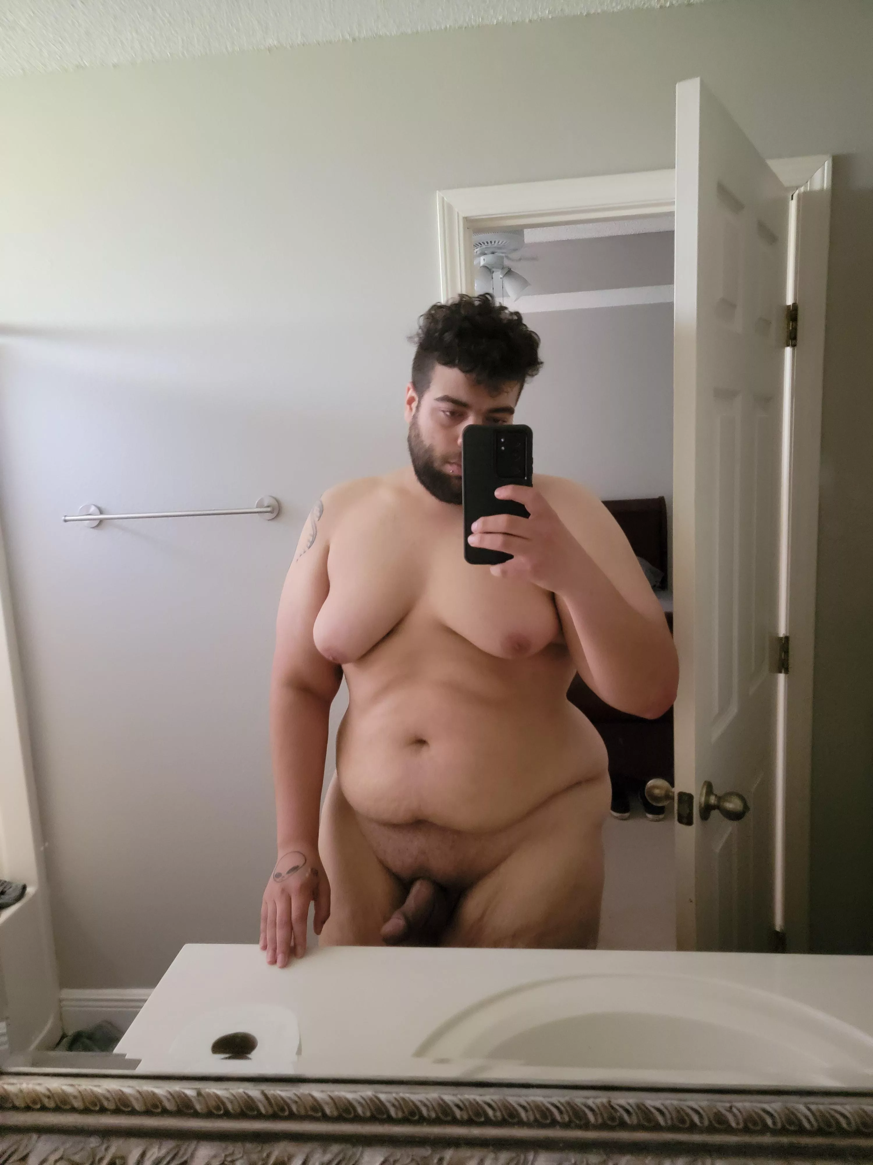 (29) like this pic of me alot