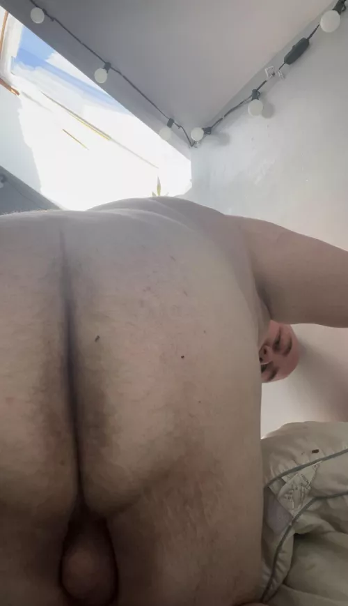 Chub bottom showing off