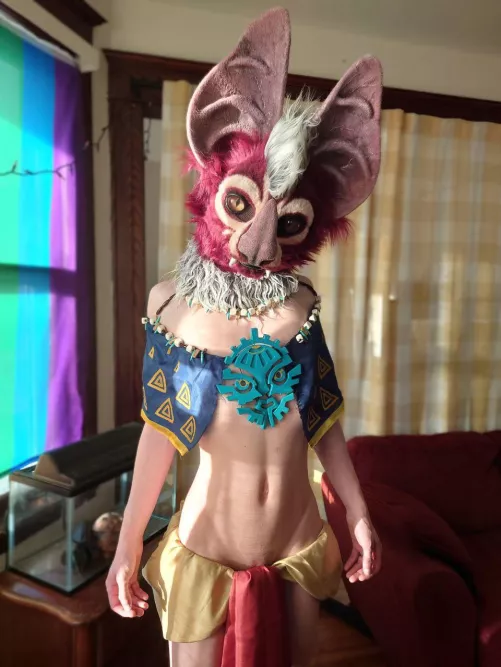 Come and worship your king :3