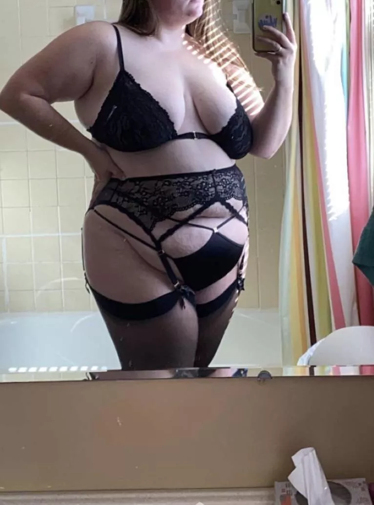 Feel the need to be absolutely ravished in this outfit