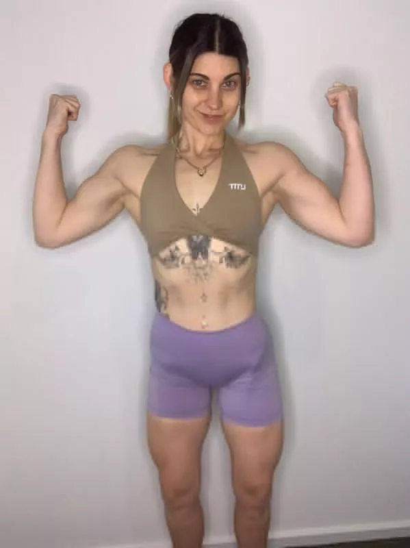 flexin some mommy muscle