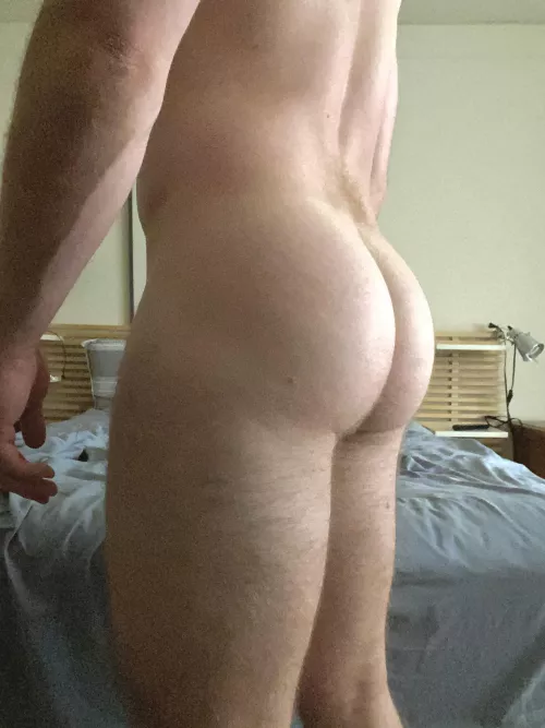 Guess who’s back 🎶🍑