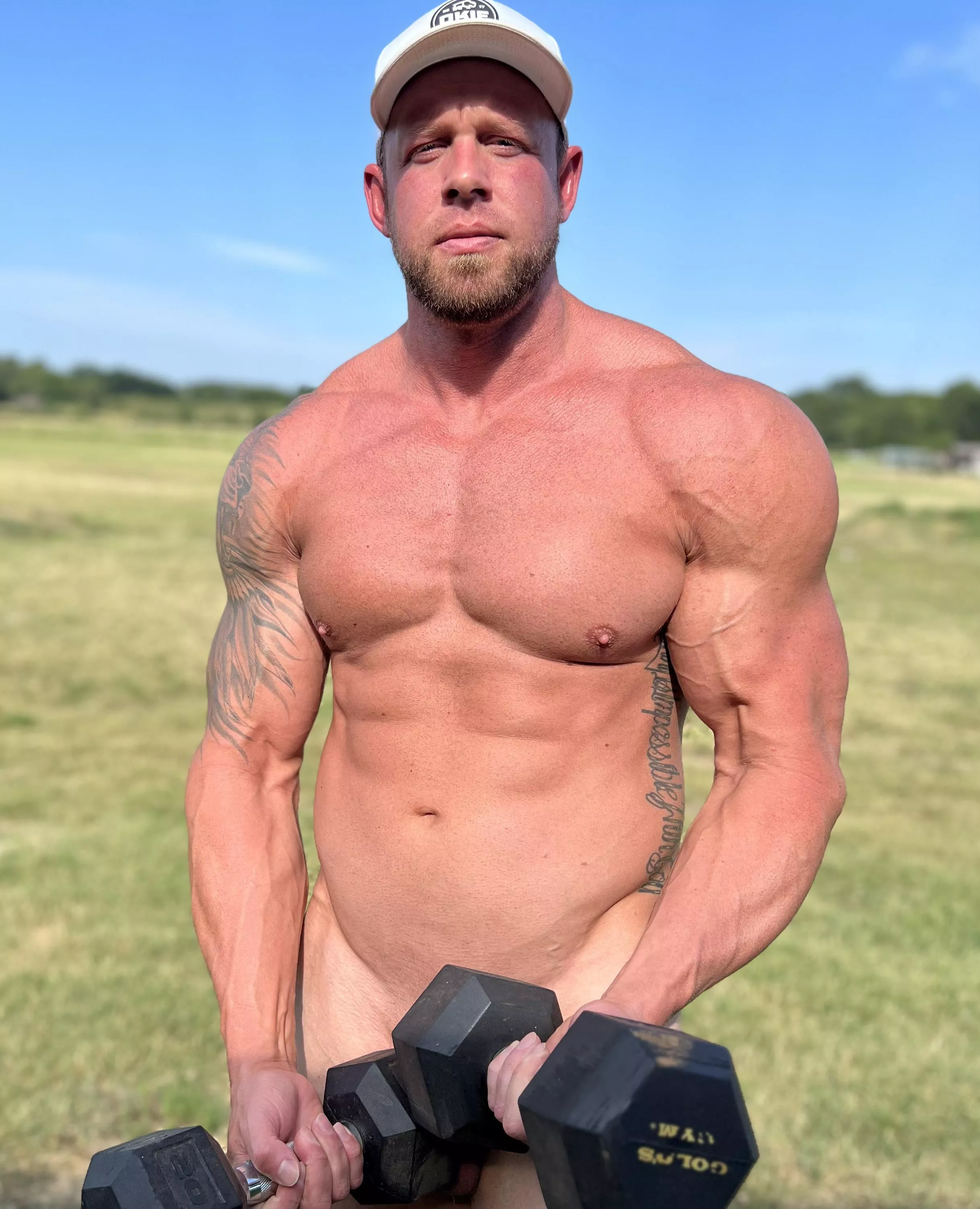 Hope no one minds me working out naked [m]