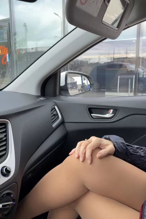 Just took the pic in a taxi for you