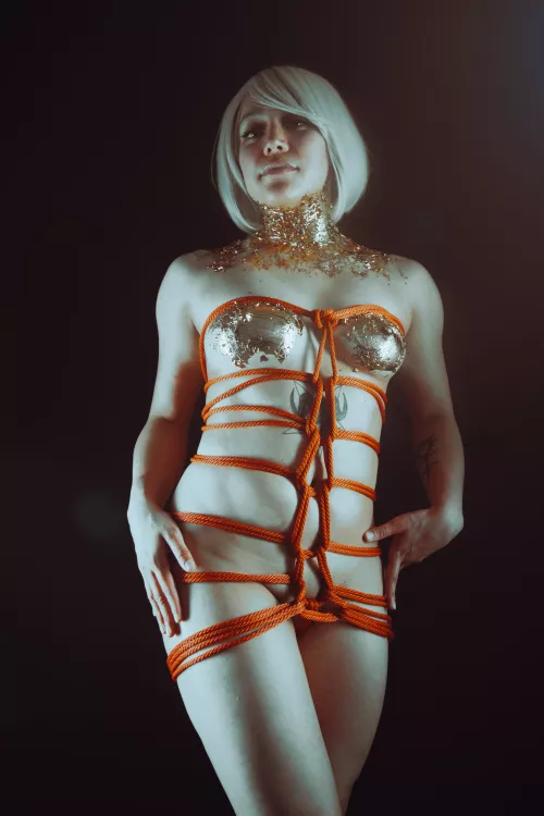 Rope work and gold leafs