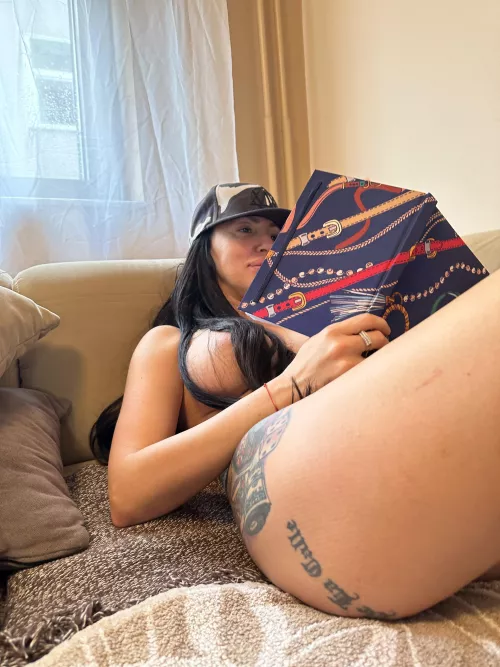 Thats how brunette should read book