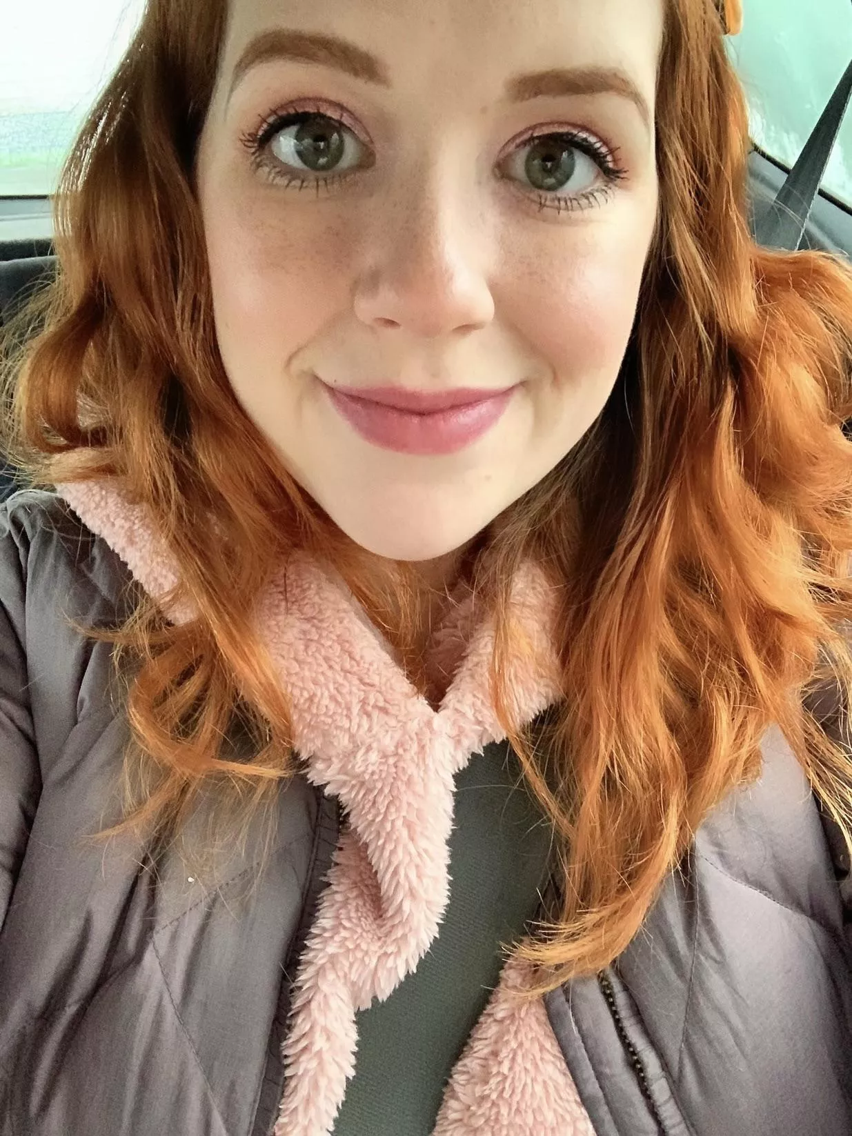 The face of a very happy girl today! [F]