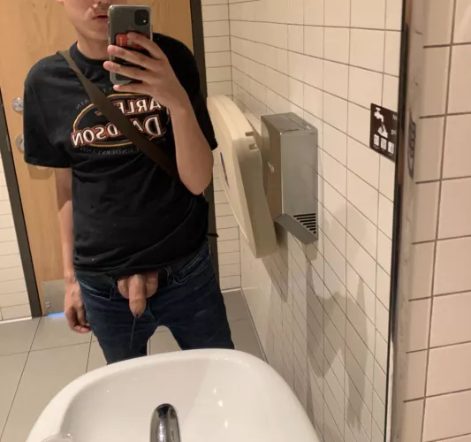 Uncut dick at Starbucks