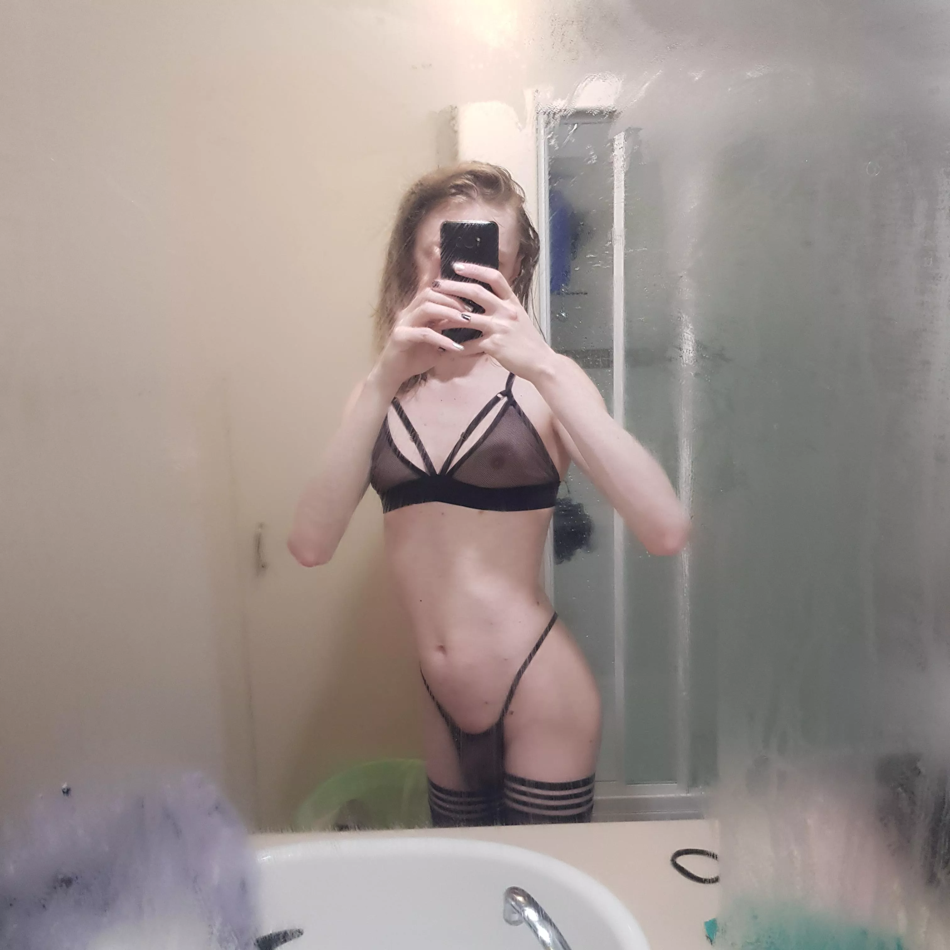 Who likes skinny Tgirls