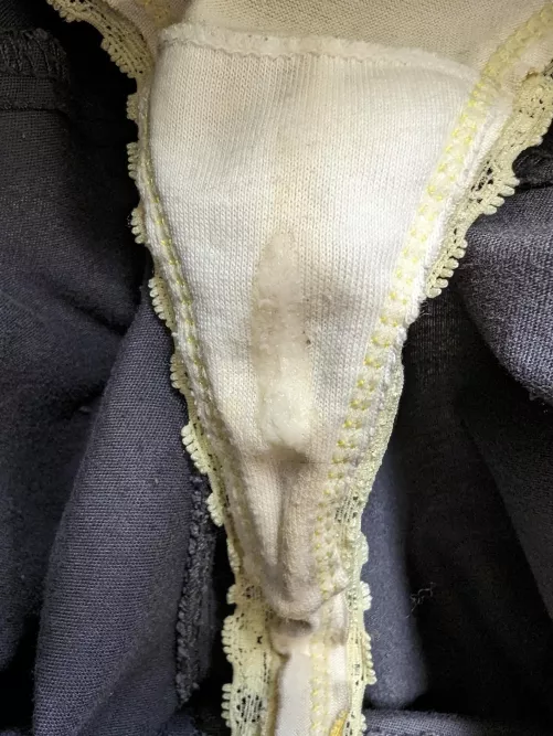 Creamy at work today 😏😏