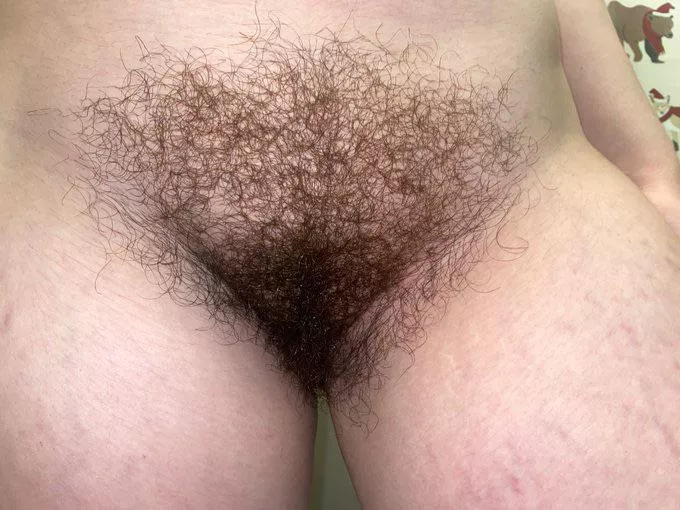 Do you like how my hair is growing on my thighs?😍