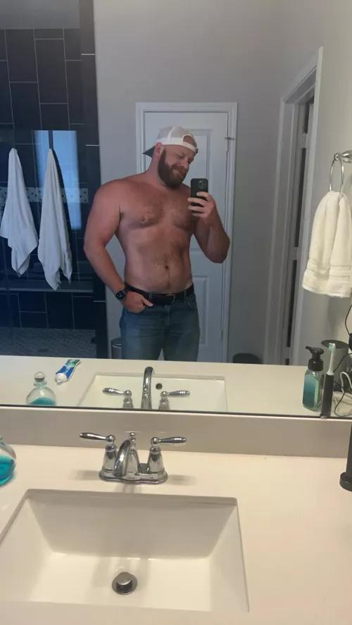 Humpday! Halfway through the week bros.