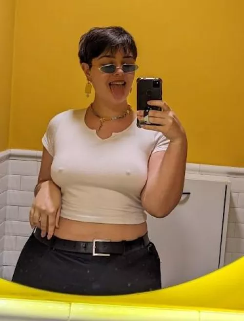 I got chill in the bathroom