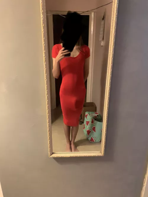 I think this dress is fine to wear, don’t you?