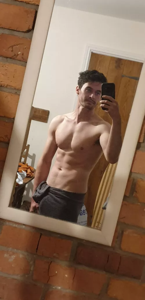 I'm a carpenter. So, ya know... good with my hands