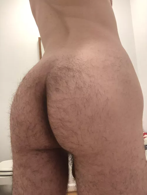 Need my musky cheeks clapped after a long hard day