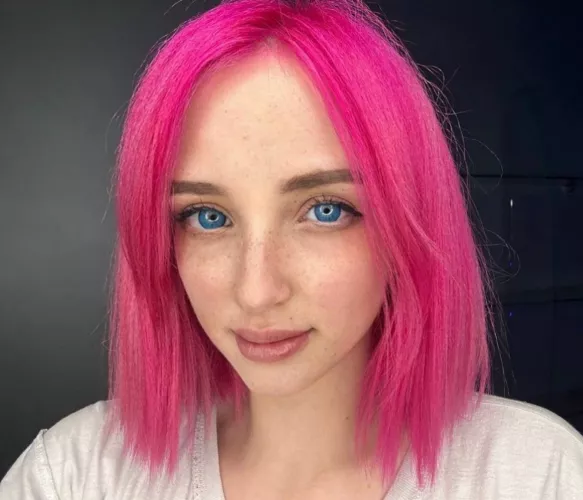 Pink hair, don't care <3