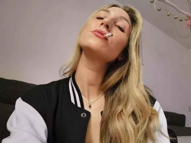 ... Whaaaaat else?🚬