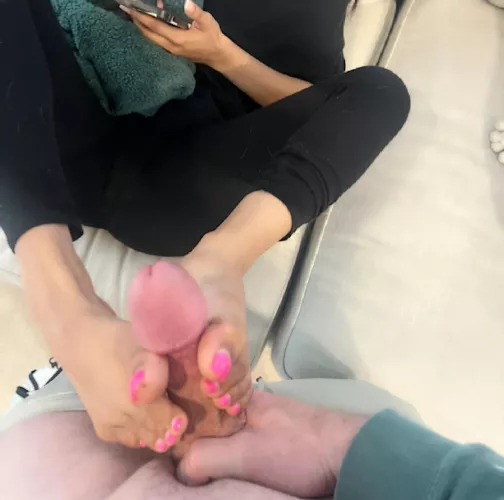 Wrap those sexy toes around this BWC