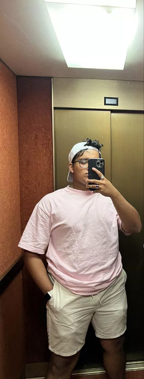 19M, Young Bull /third on a journey to start playing in the lifestyle