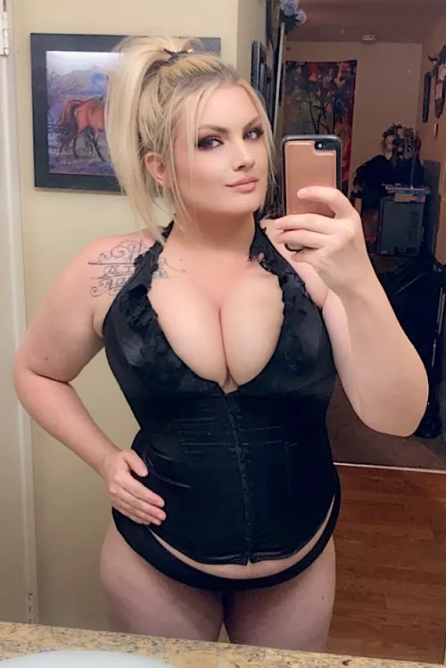 Been on Reddit about a month…new to this sub, this is my first post here! Hi 🥰😘