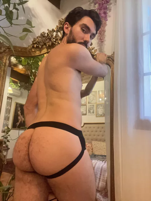 Do I look good in it ?