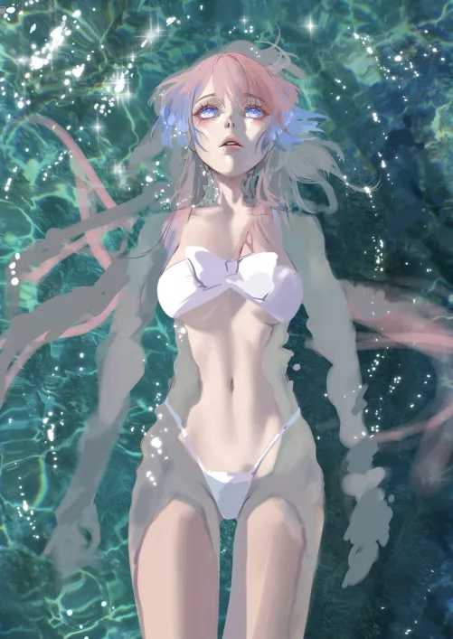 Floating in the water (@_m_alexa)