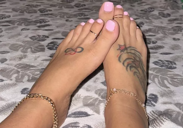 Fresh pedicure 💋 “oc”