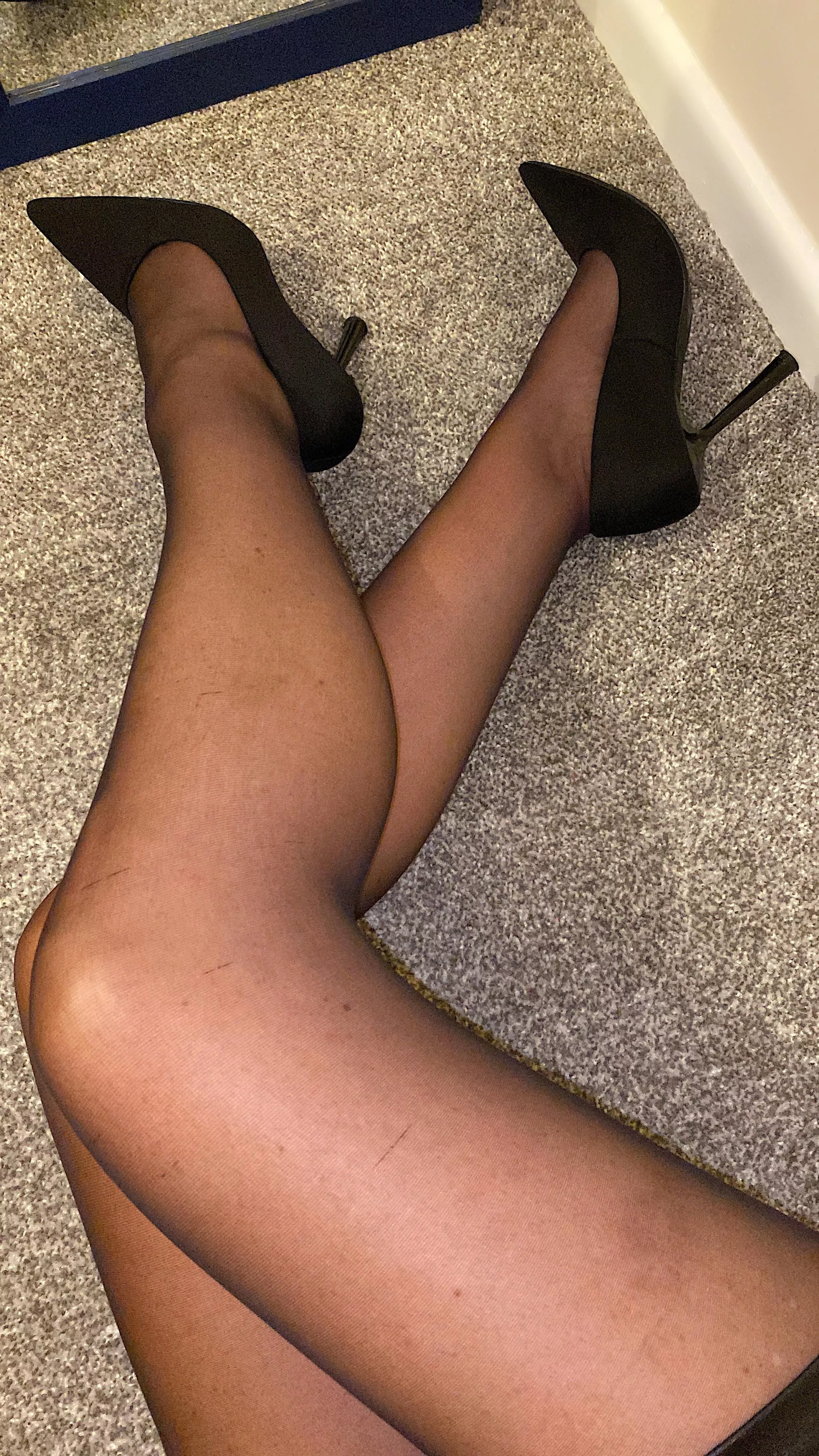 Friday legs day 🖤