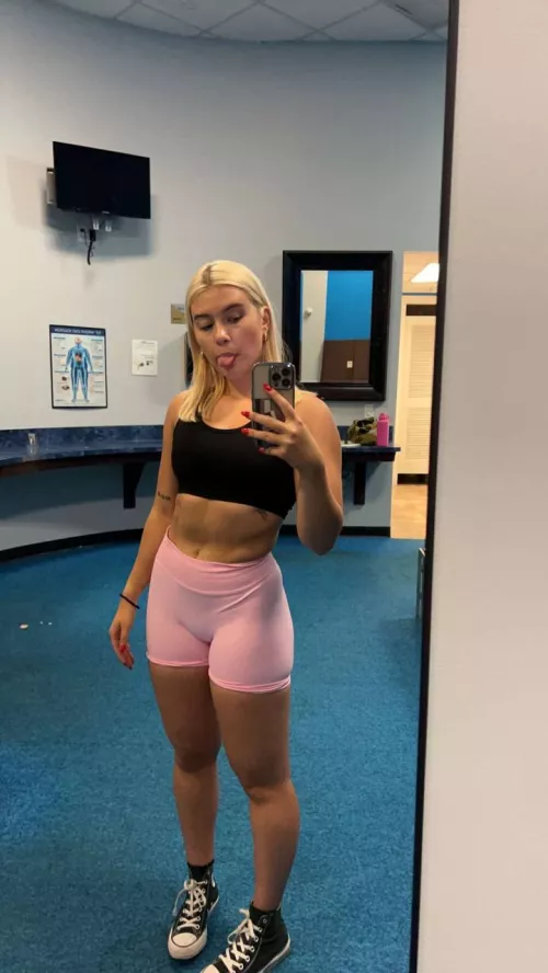 Getting my gym gains!