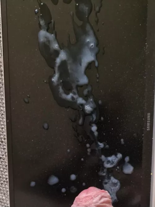 I tributed a redditor and came so long that the screen turned off at the end