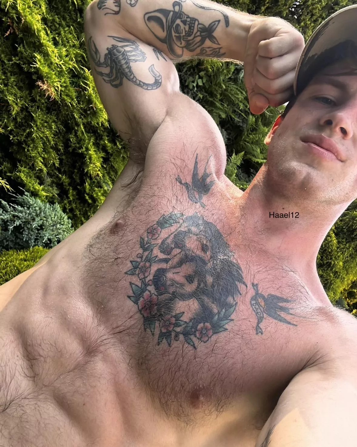 Still sweaty so u lick it clean