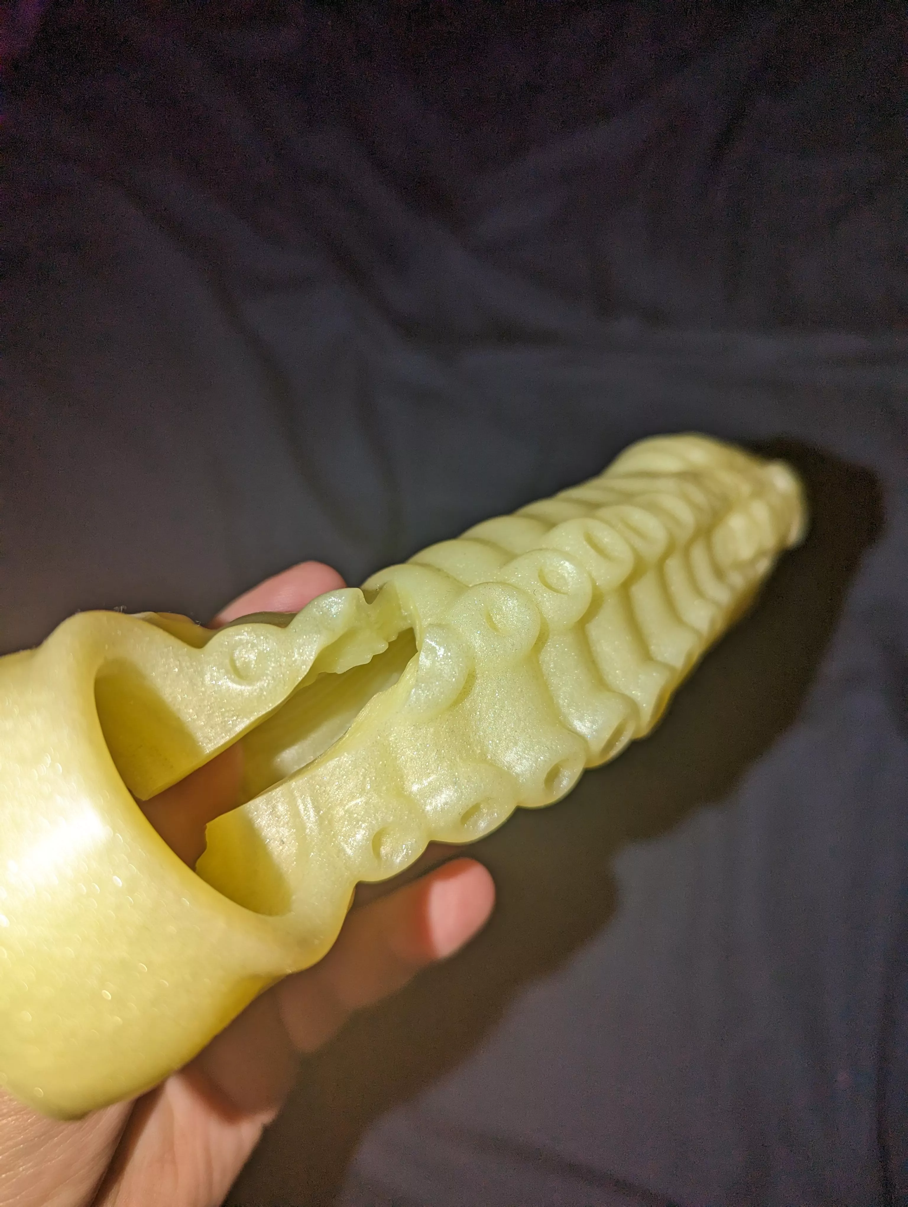 Would the bad dragon glue actually fix this big of a tear? Or is it worth it to just toss this toy and later re-purchase a new toy? I orginally bought it flopped.