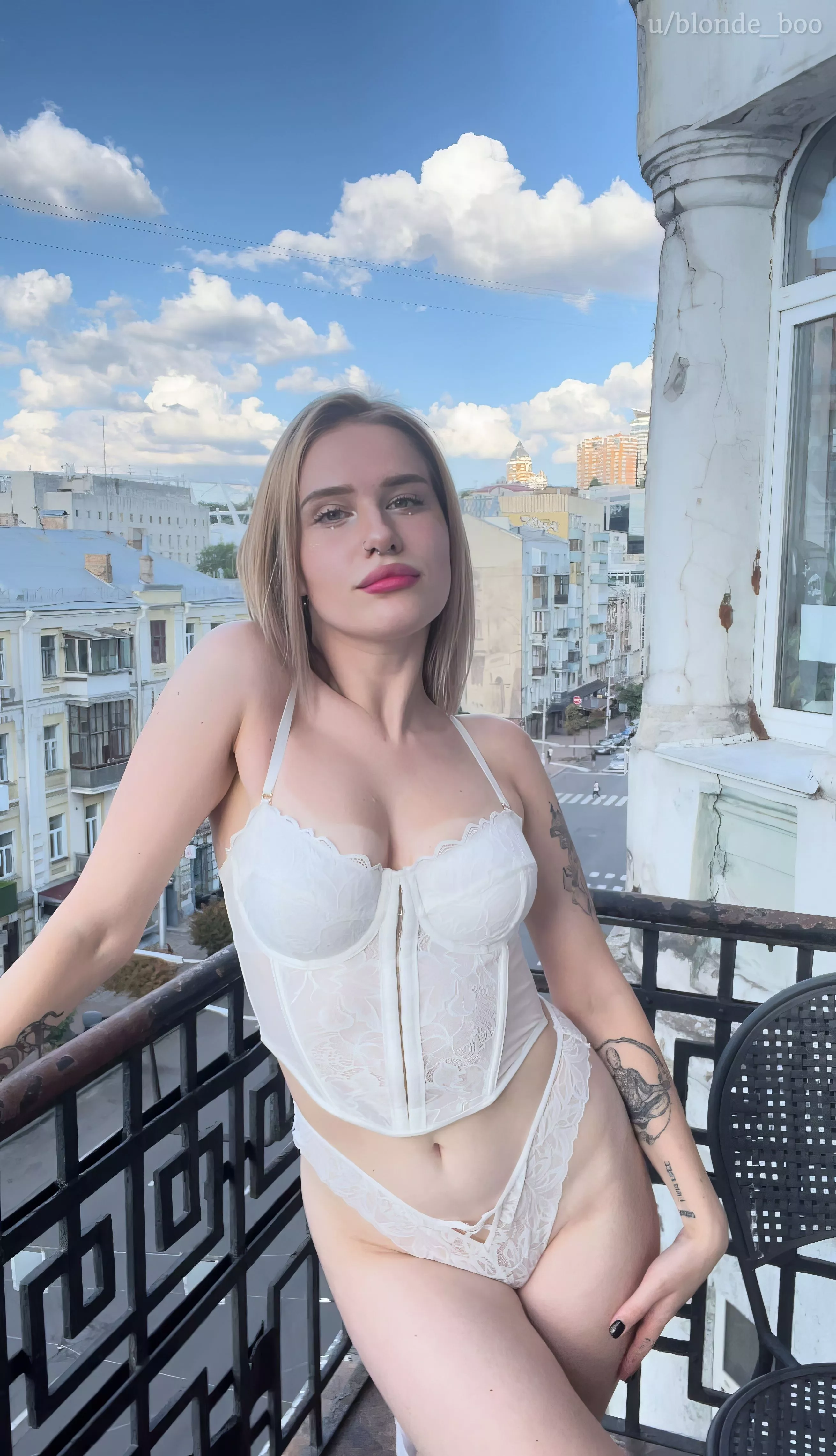 And let the whole city watch on my beauty🌞