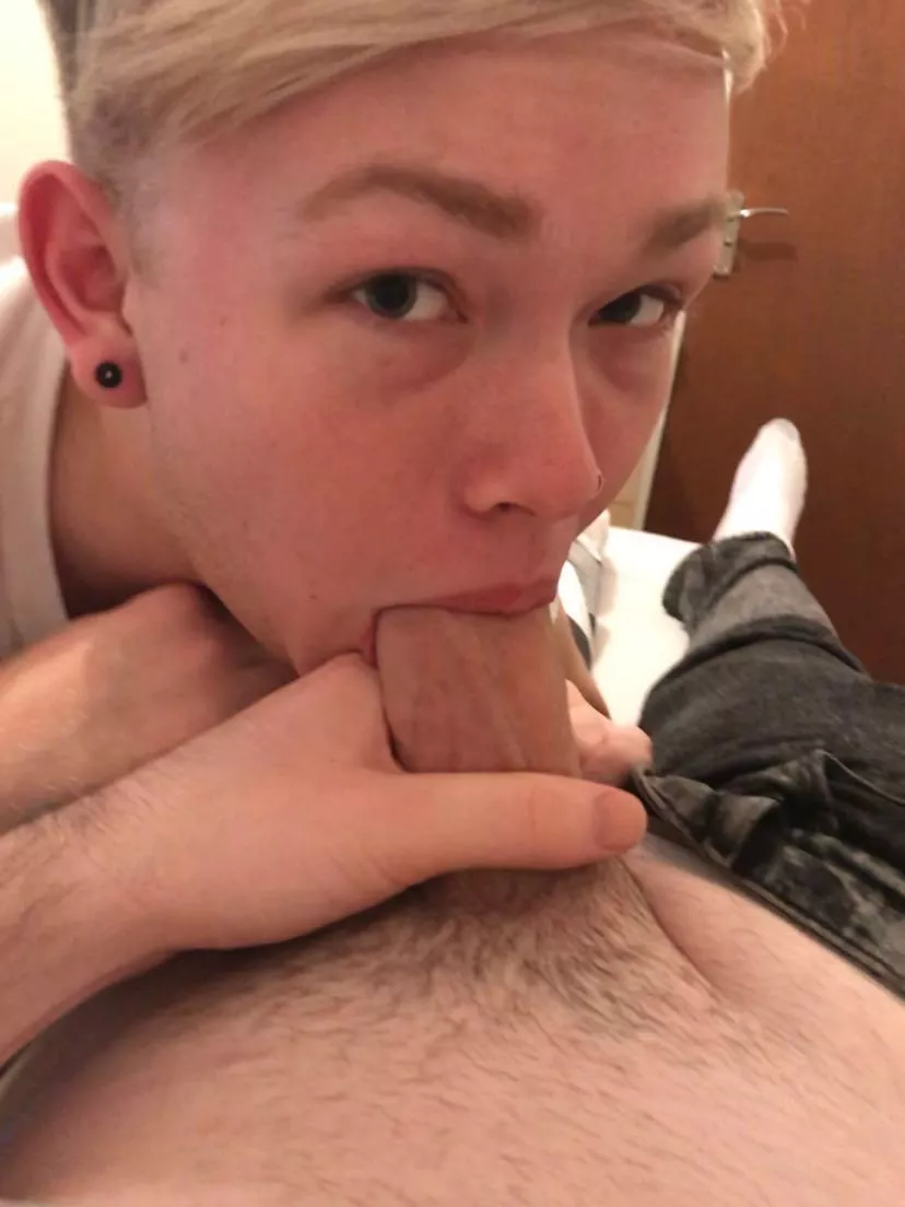 Cute Cali Cocksucker