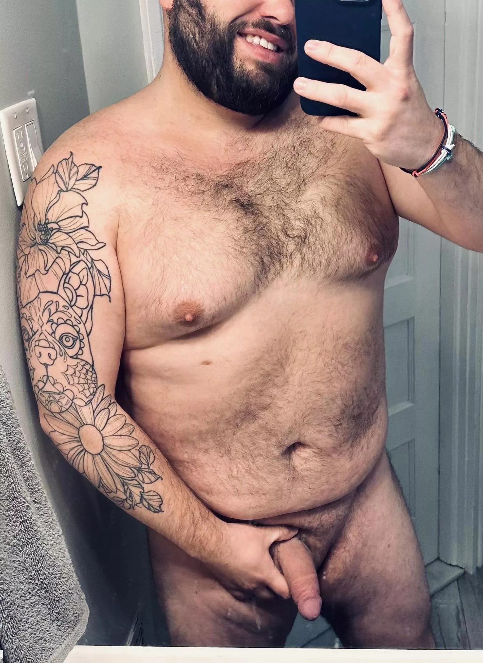 Hairy, thick dude (OC)