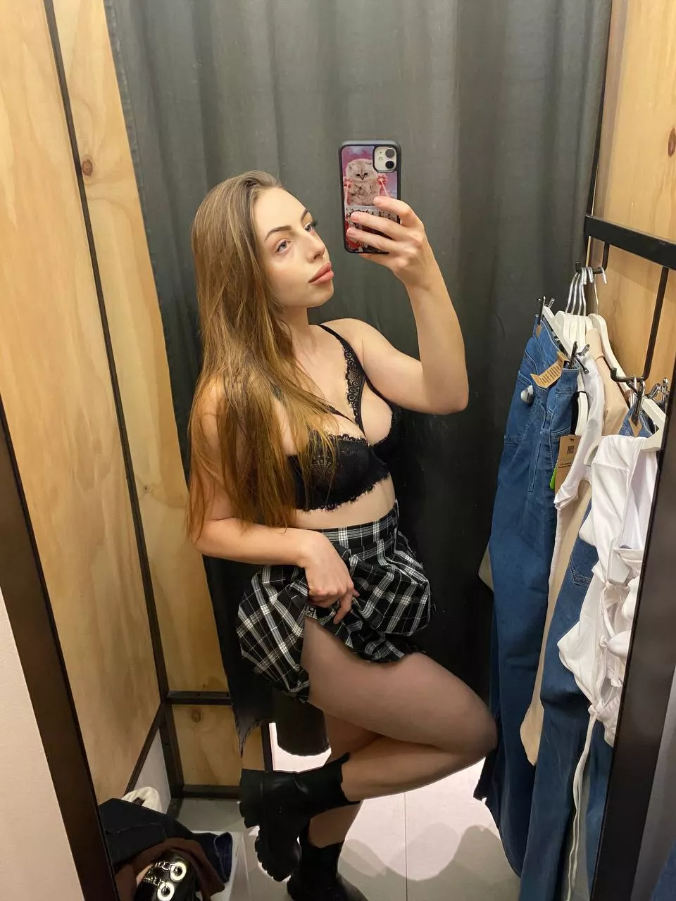 i love tight miniskirts