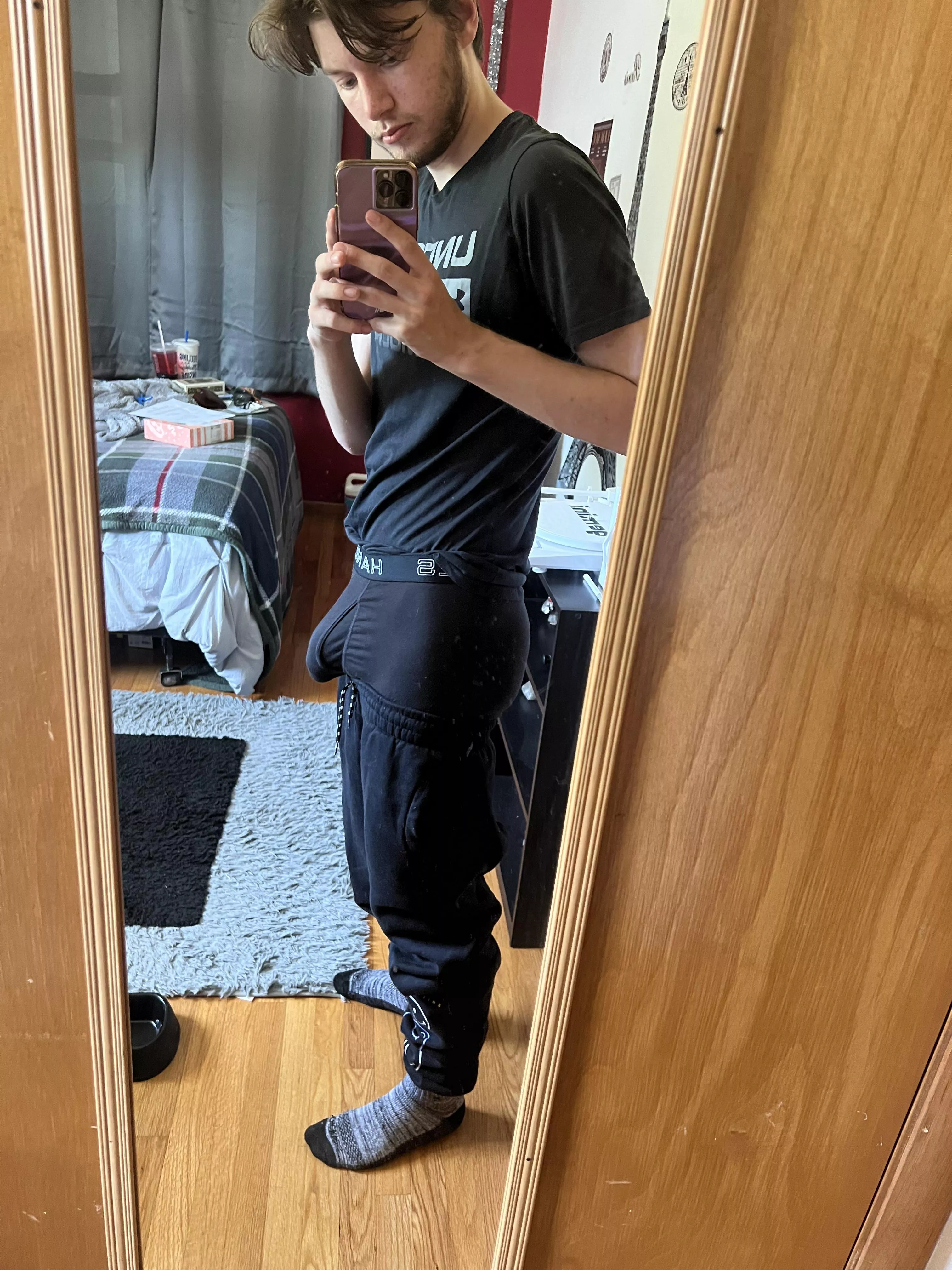 Just a little bulge pic 😜