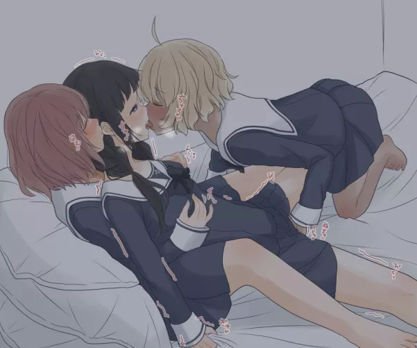 Letting herself be fingered instead of sleeping. [Original]