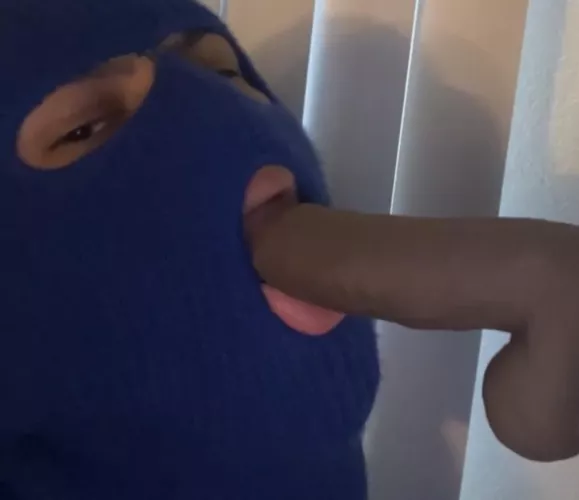 Looking for some big dick men who like showing off to add on Snapchat. Dm me