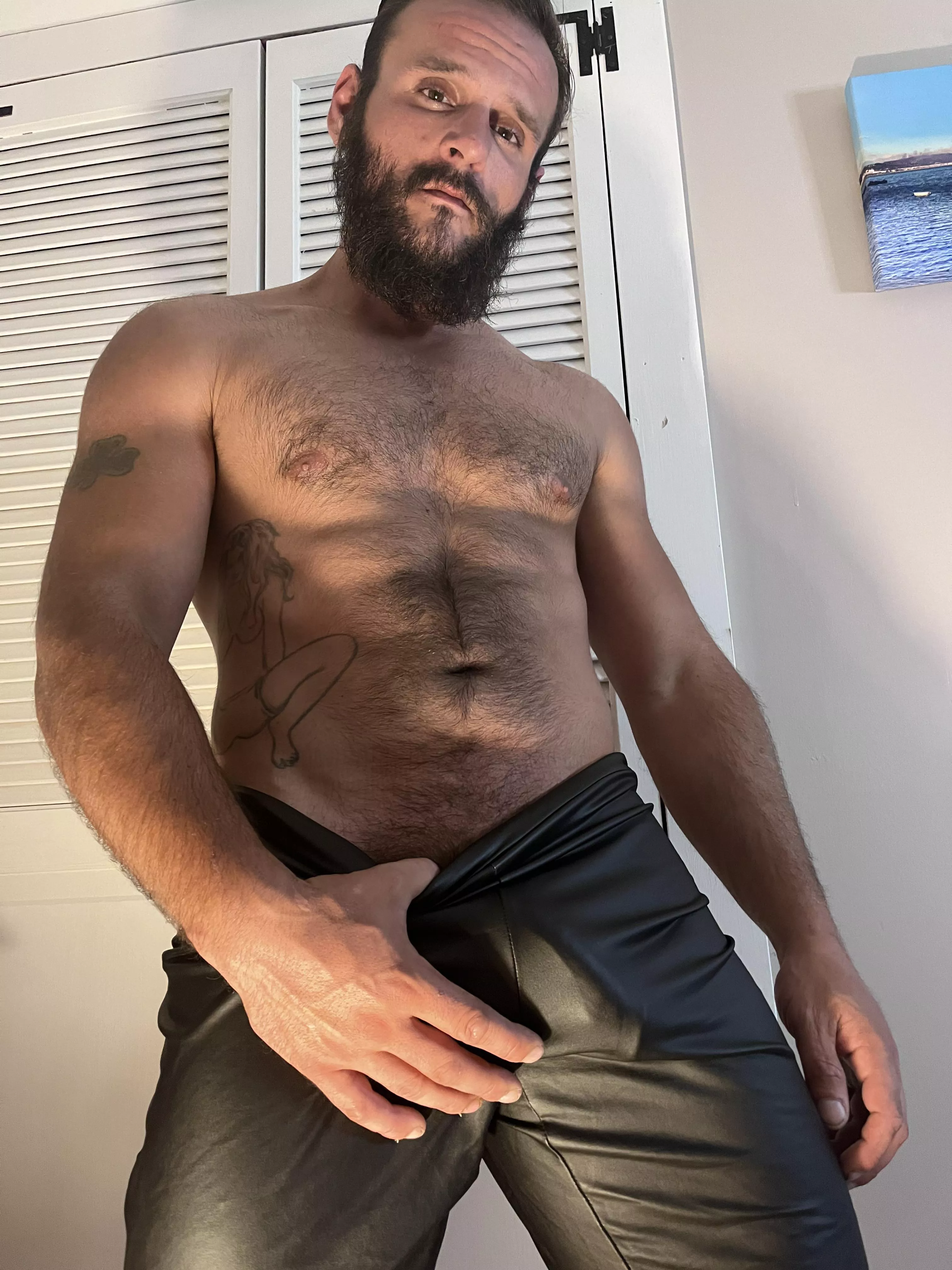 Love the feel of raw cock under tight leather pants