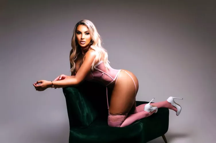 Would you let me facefuck you?