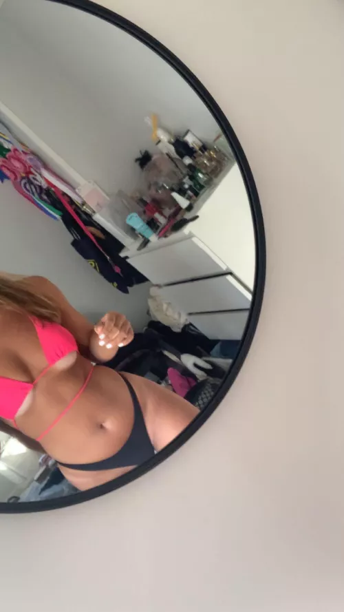 2005 girls are legal now... just saying 😝