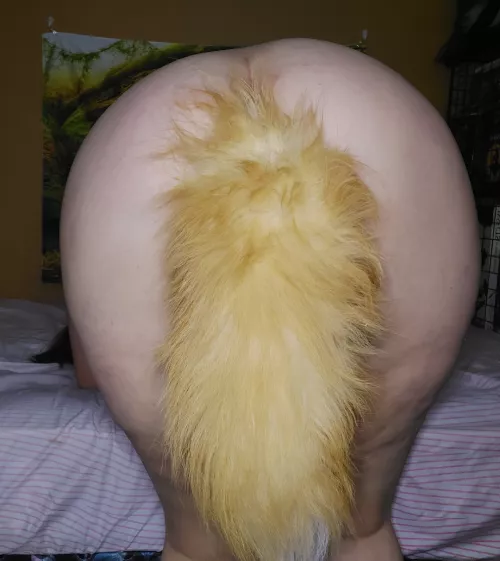 Bend me over and pull my tail~