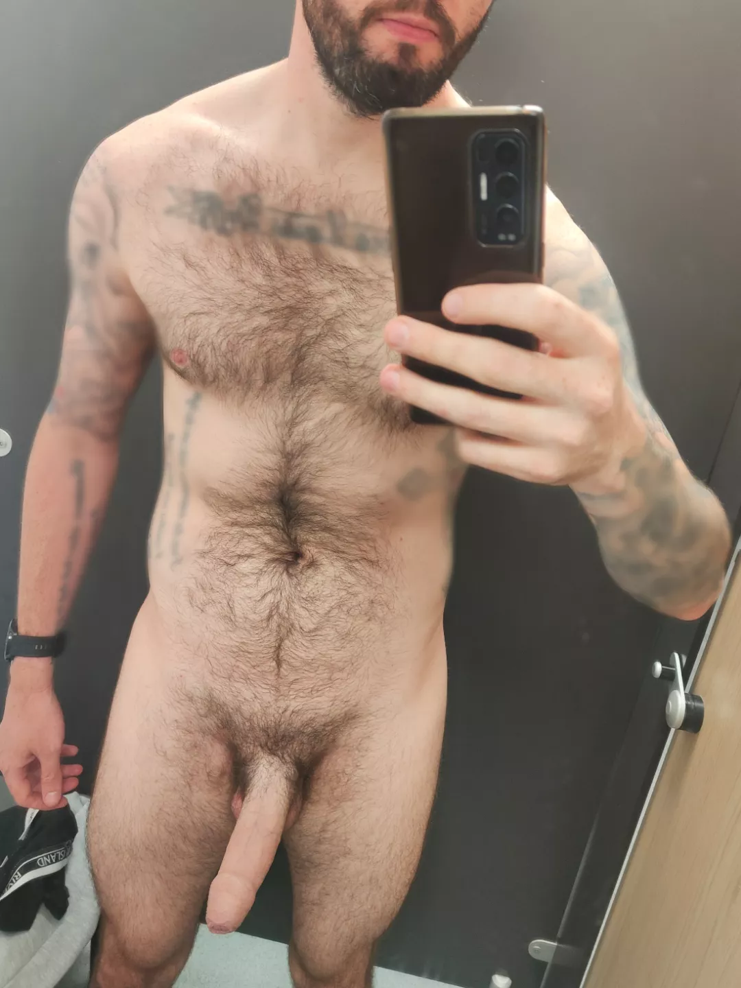 It's Sunday, time to get on your knees and worship