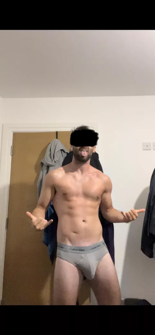 Love my bulge in these