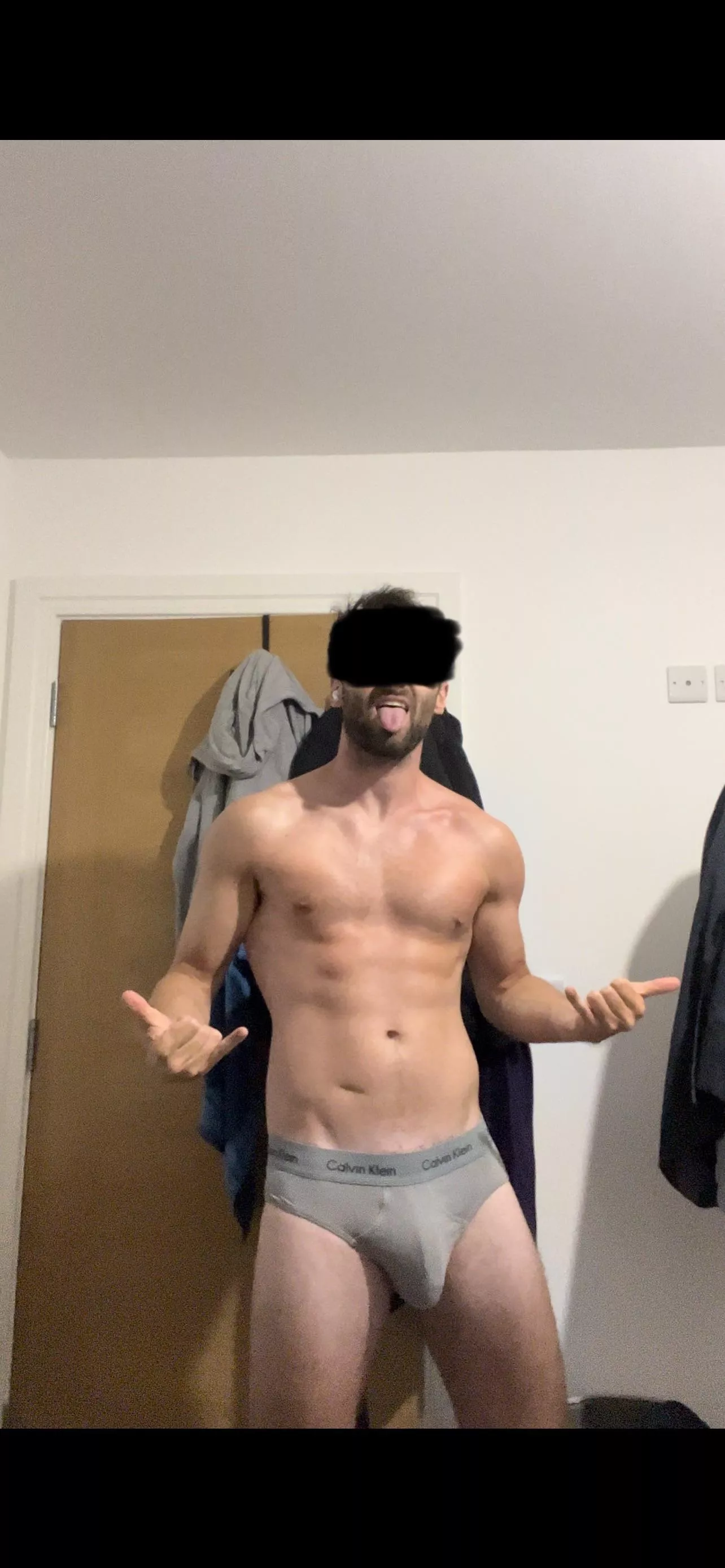 Love my bulge in these